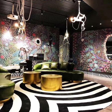 Onehome Art Hotel Shanghai Exterior photo